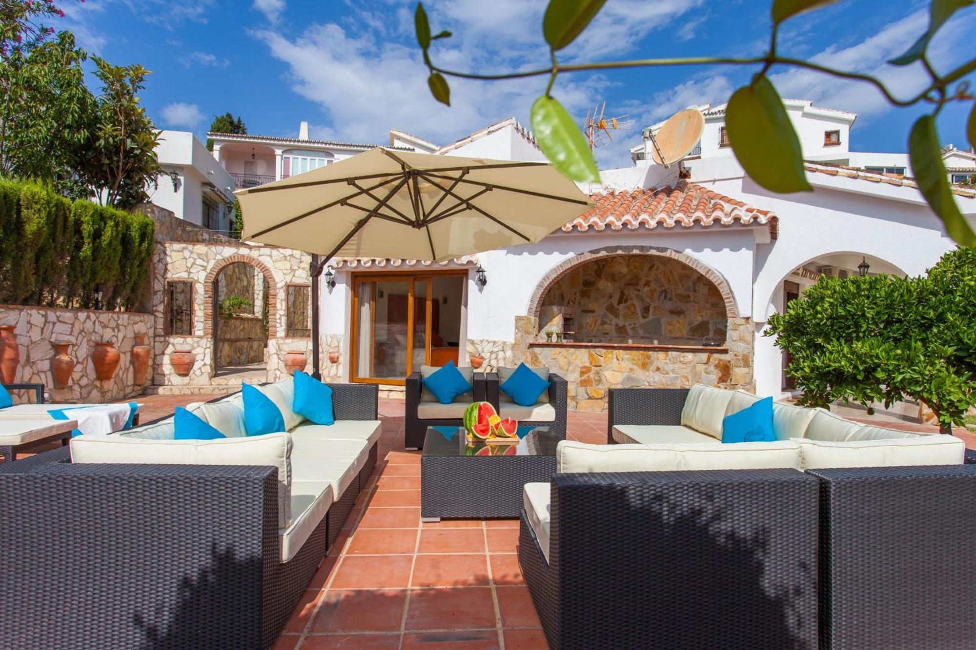 Summer Offers! Fabulous Luxury Villa Near The Beach Sleeps 8 Benalmadena Exterior photo