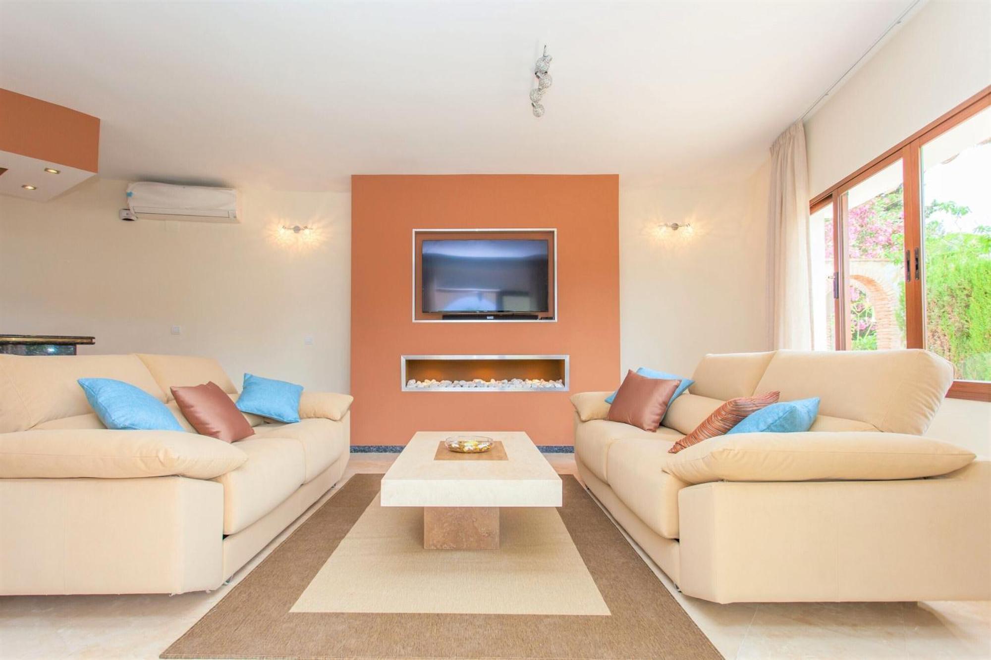 Summer Offers! Fabulous Luxury Villa Near The Beach Sleeps 8 Benalmadena Exterior photo