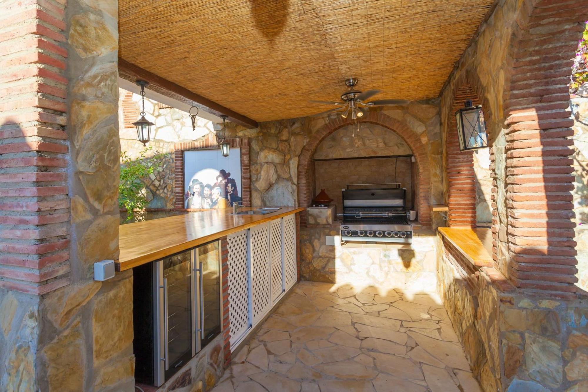 Summer Offers! Fabulous Luxury Villa Near The Beach Sleeps 8 Benalmadena Exterior photo