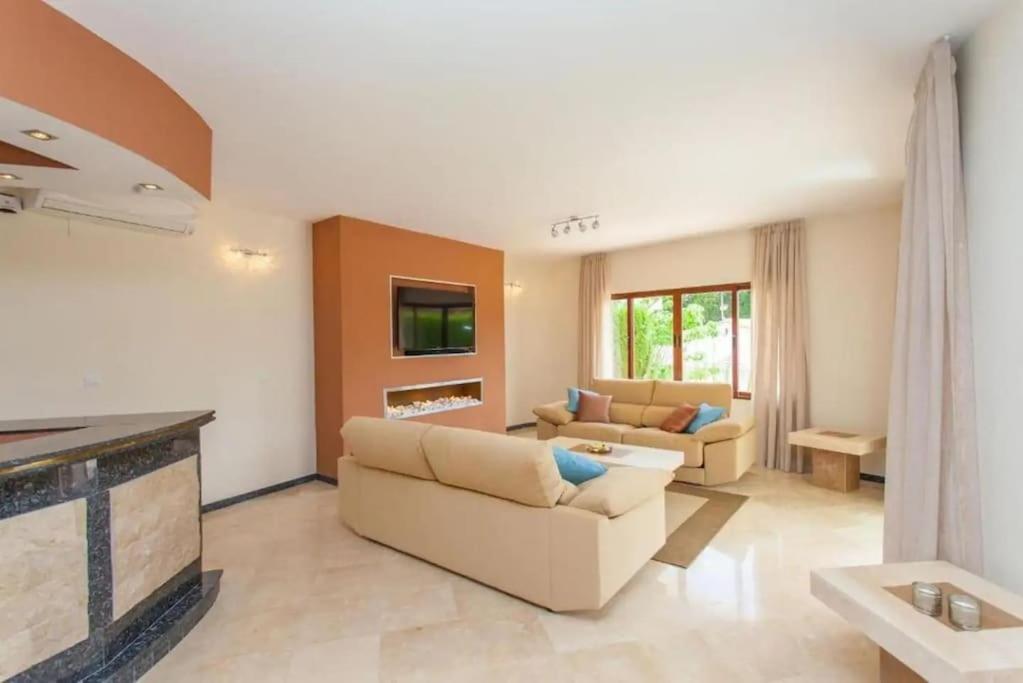 Summer Offers! Fabulous Luxury Villa Near The Beach Sleeps 8 Benalmadena Exterior photo