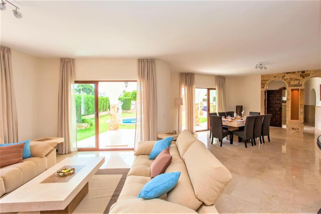 Summer Offers! Fabulous Luxury Villa Near The Beach Sleeps 8 Benalmadena Exterior photo